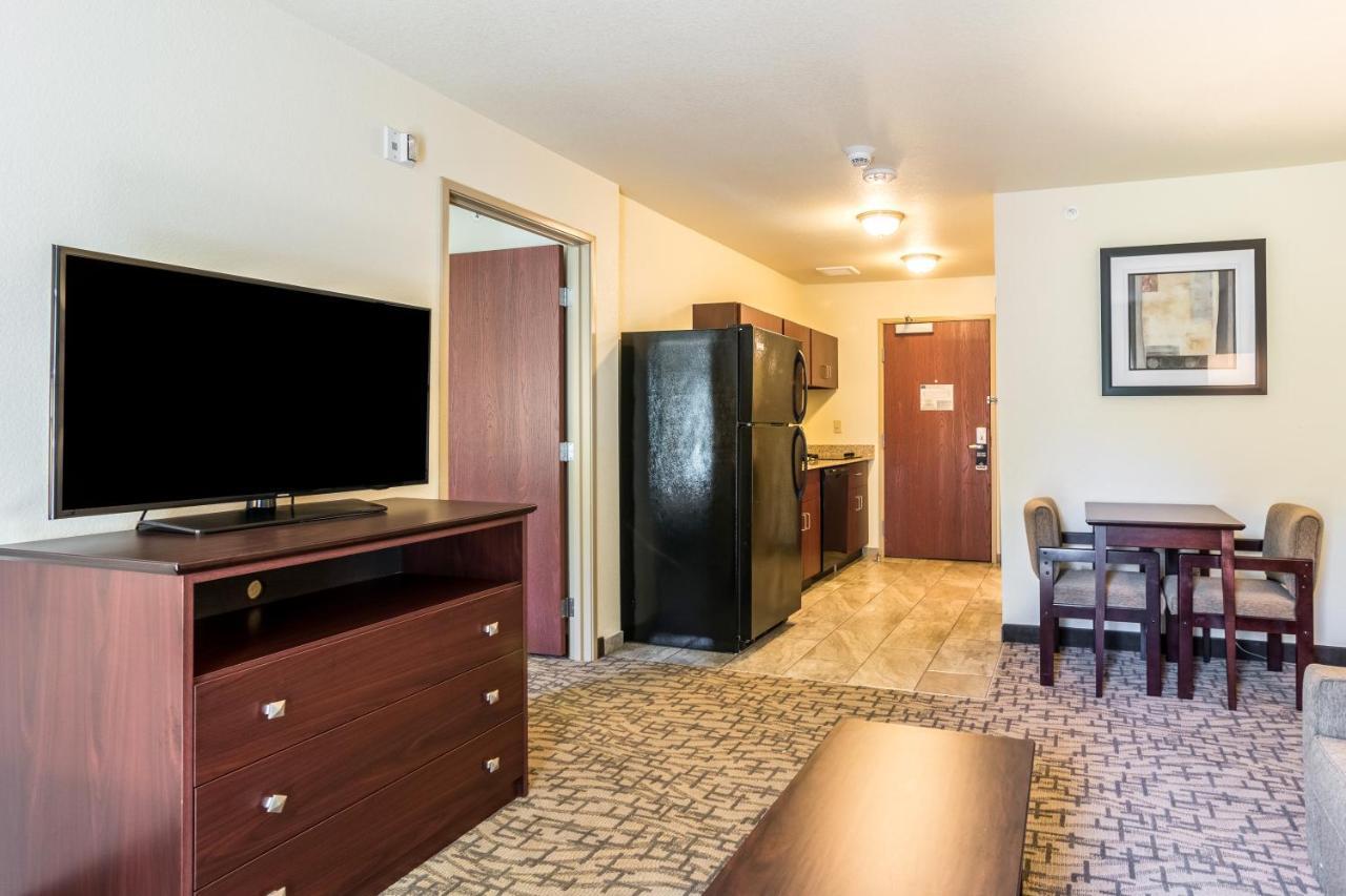 Cobblestone Hotel & Suites - Greenville Kültér fotó