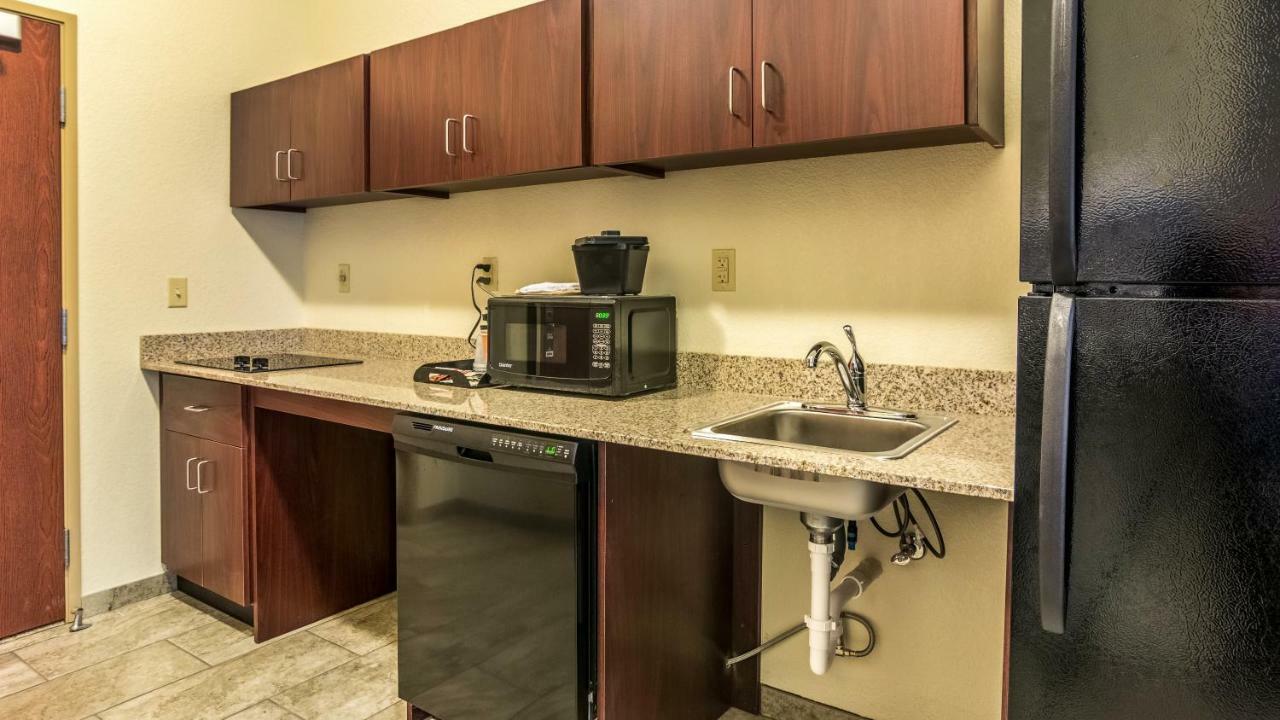 Cobblestone Hotel & Suites - Greenville Kültér fotó
