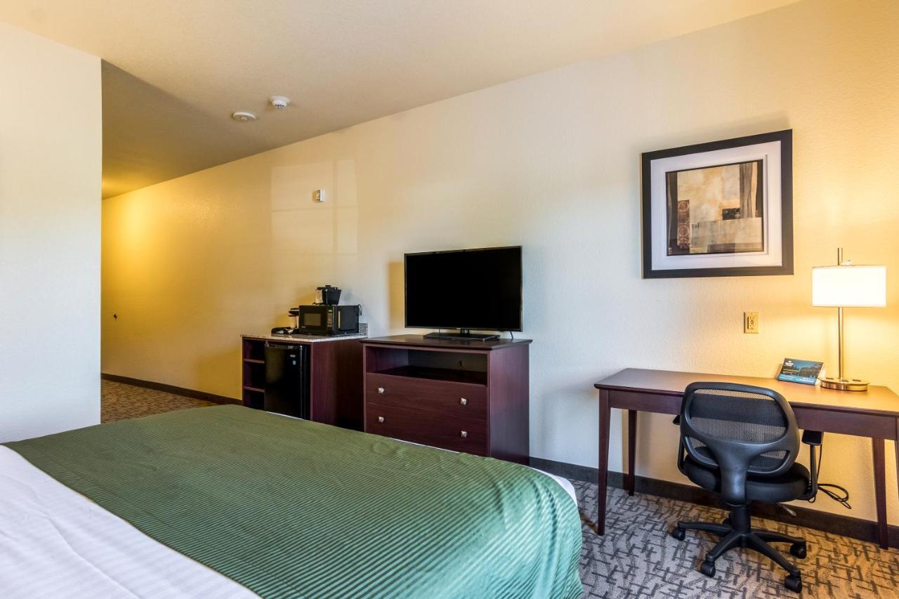 Cobblestone Hotel & Suites - Greenville Kültér fotó